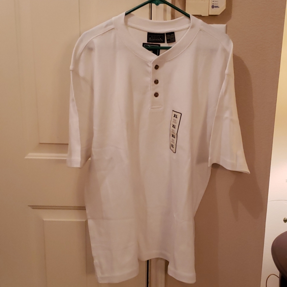 NWT Men's Extra Large Top